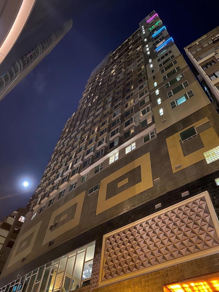 Готель Ramada Hong Kong Grand Екстер'єр фото